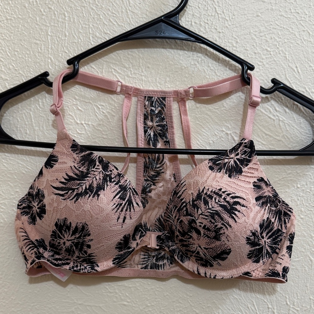 PINK Victoria's Secret Floral Lace Bra - Pink and Black